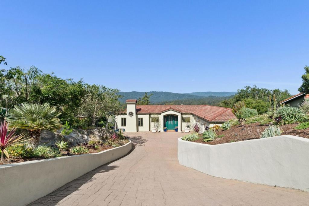 17 Kite Hill Road Property Photo 73