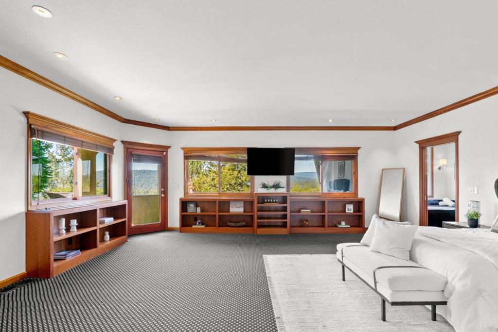 17 Kite Hill Road Property Photo 93