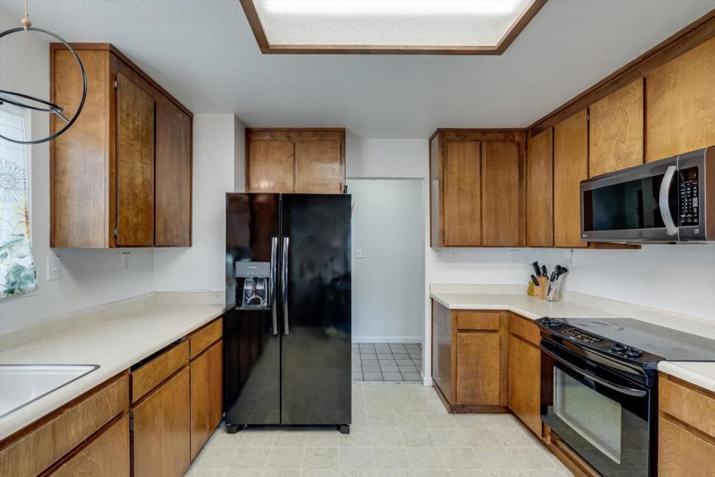 523 Thomas Circle Property Photo 9