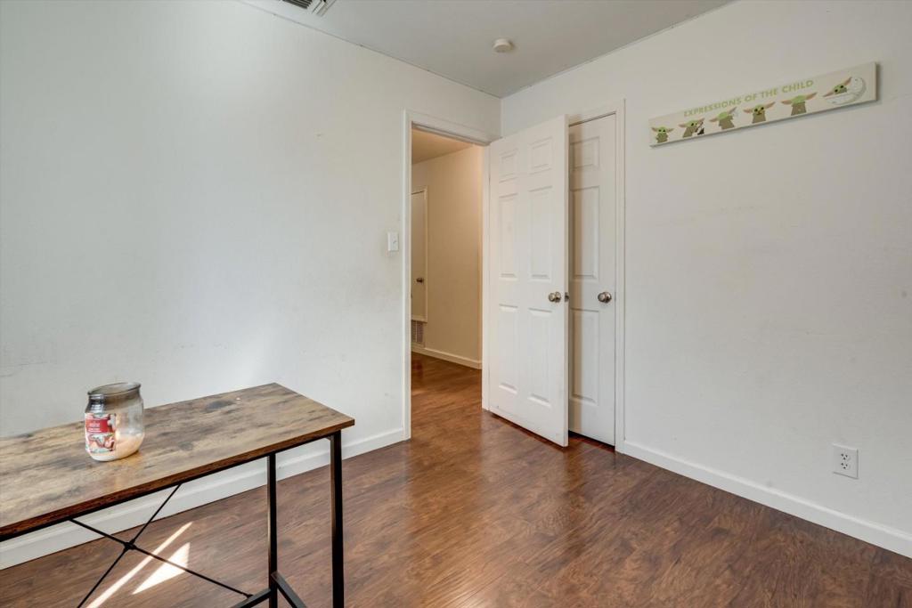 523 Thomas Circle Property Photo 11
