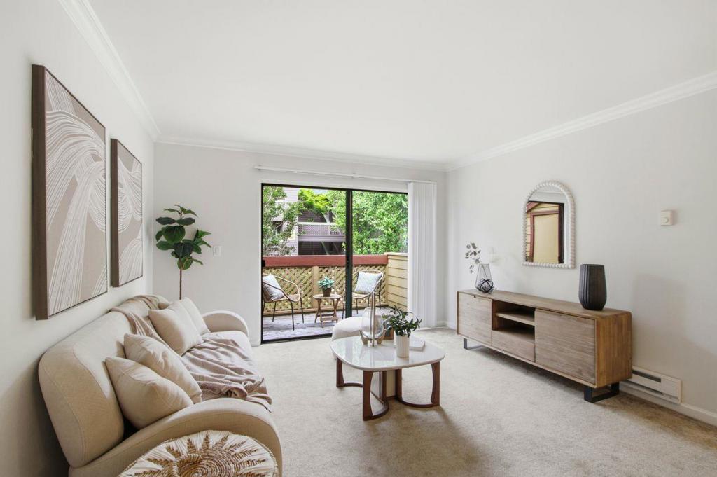 738 Teatree Court Property Photo 2