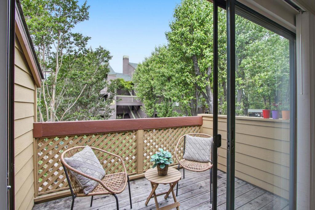 738 Teatree Court Property Photo 4