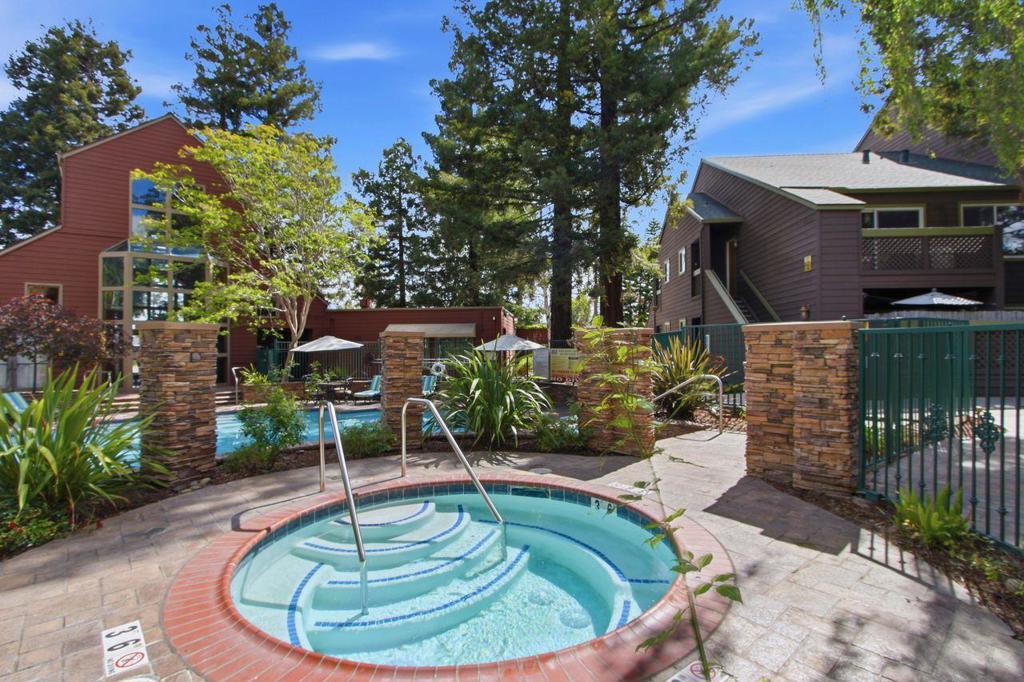 738 Teatree Court Property Photo 10