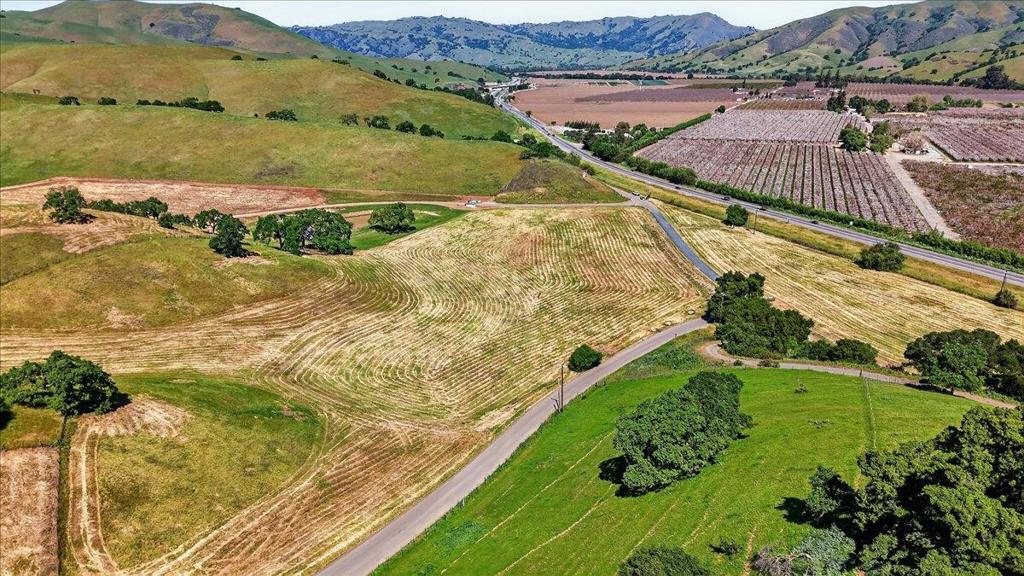 Pacheco Pass Hwy Property Photo 5