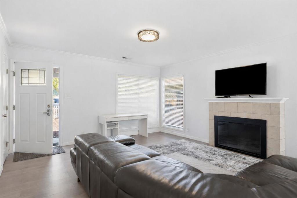 2170 Clarke Avenue Property Photo 11