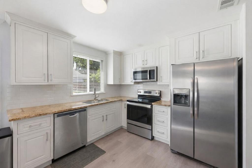 2170 Clarke Avenue Property Photo 14