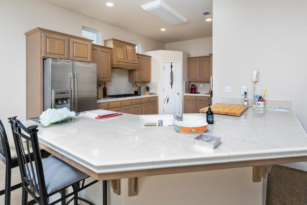 1827 N Joshua Avenue Property Photo 19