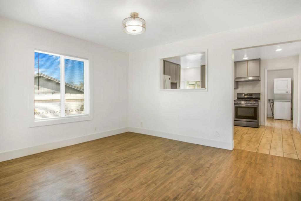 1640 Judson Street Property Photo 8