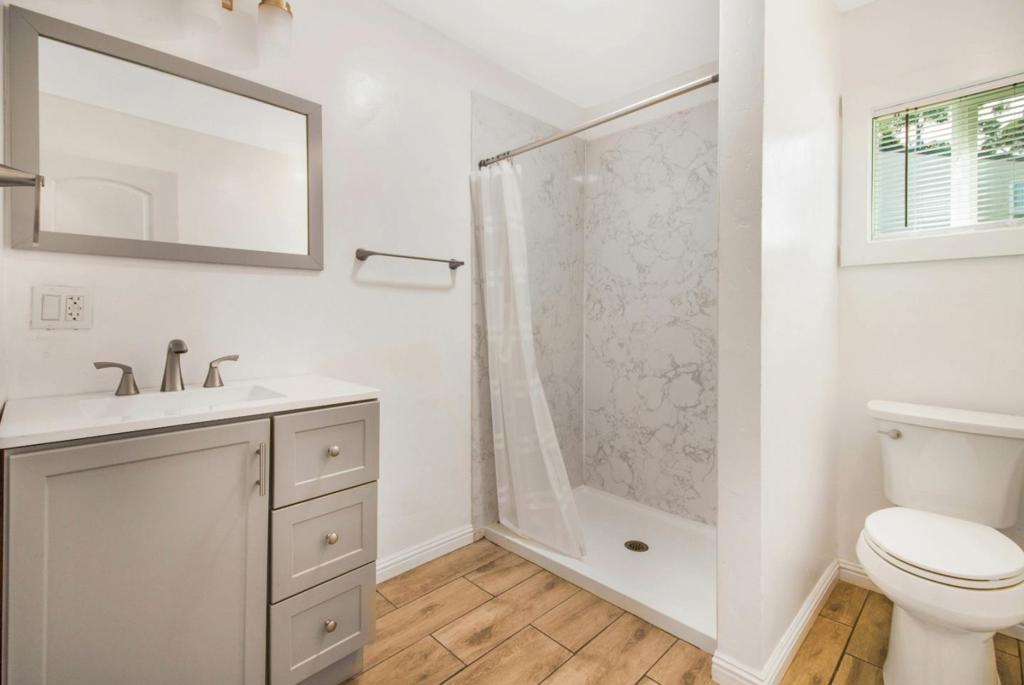 1640 Judson Street Property Photo 11