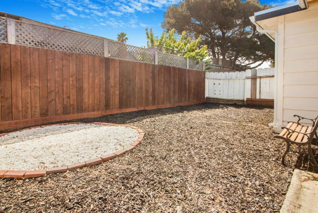 1640 Judson Street Property Photo 16