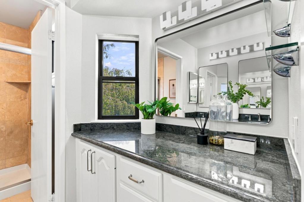 1217 Shoreline Drive Property Photo 25