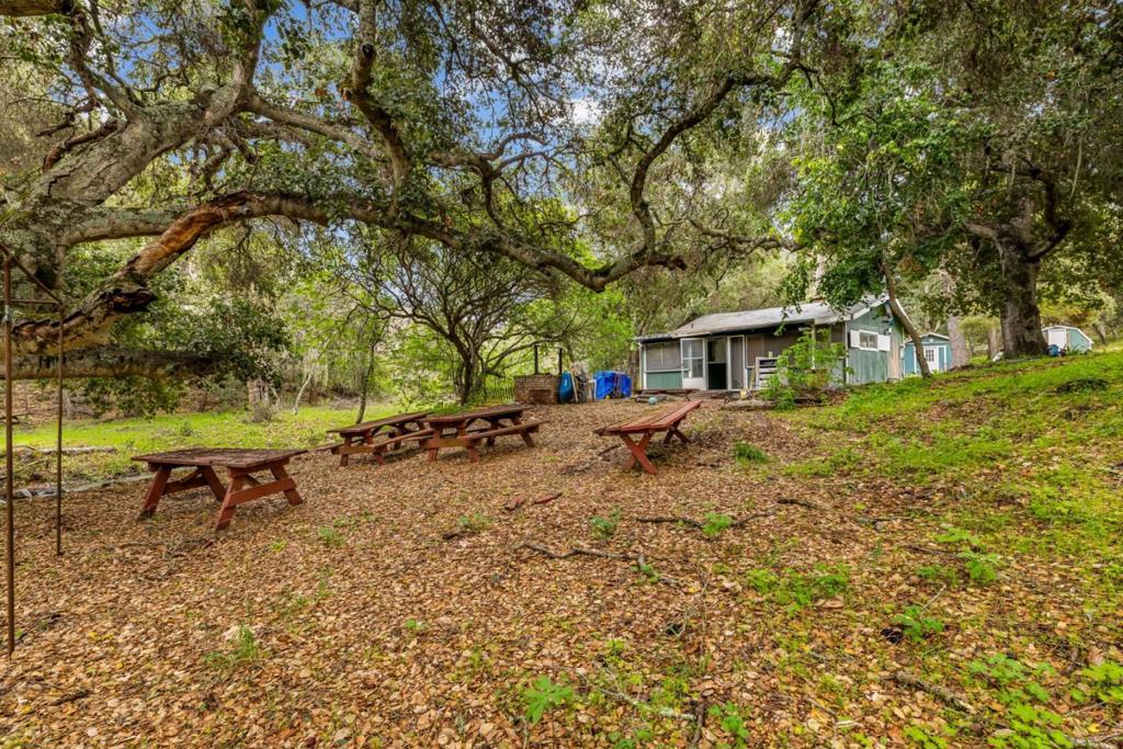 28750 Underwood Road Property Photo 1