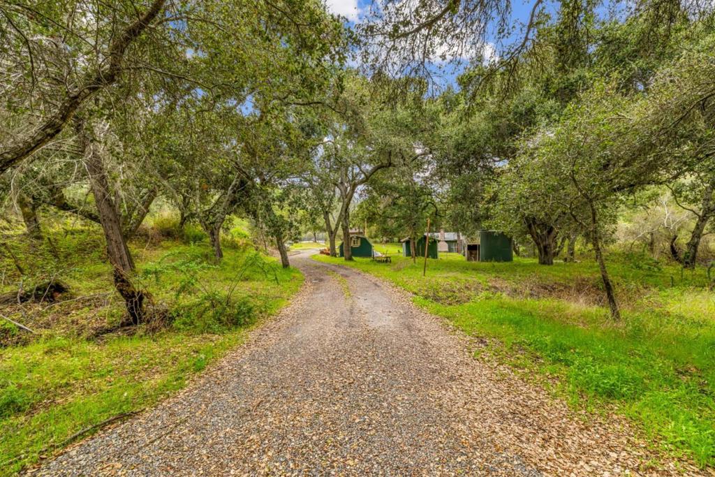 28750 Underwood Road Property Photo 3