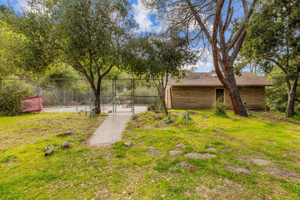 28750 Underwood Road Property Photo 24