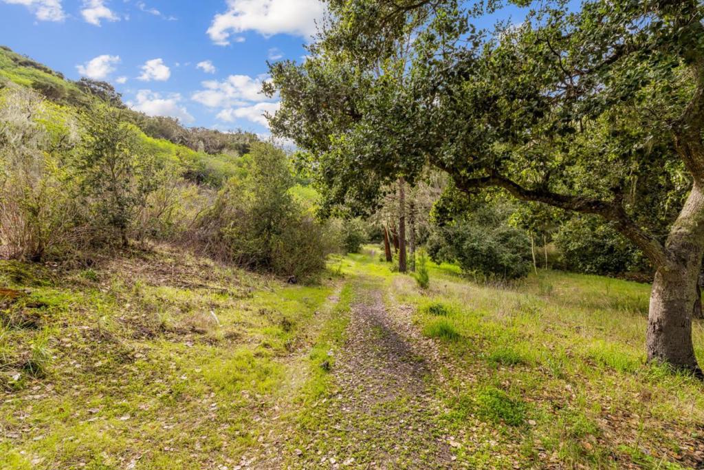 28750 Underwood Road Property Photo 26