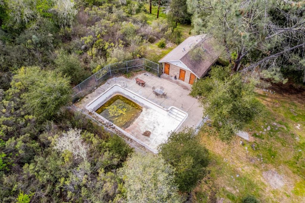 28750 Underwood Road Property Photo 43