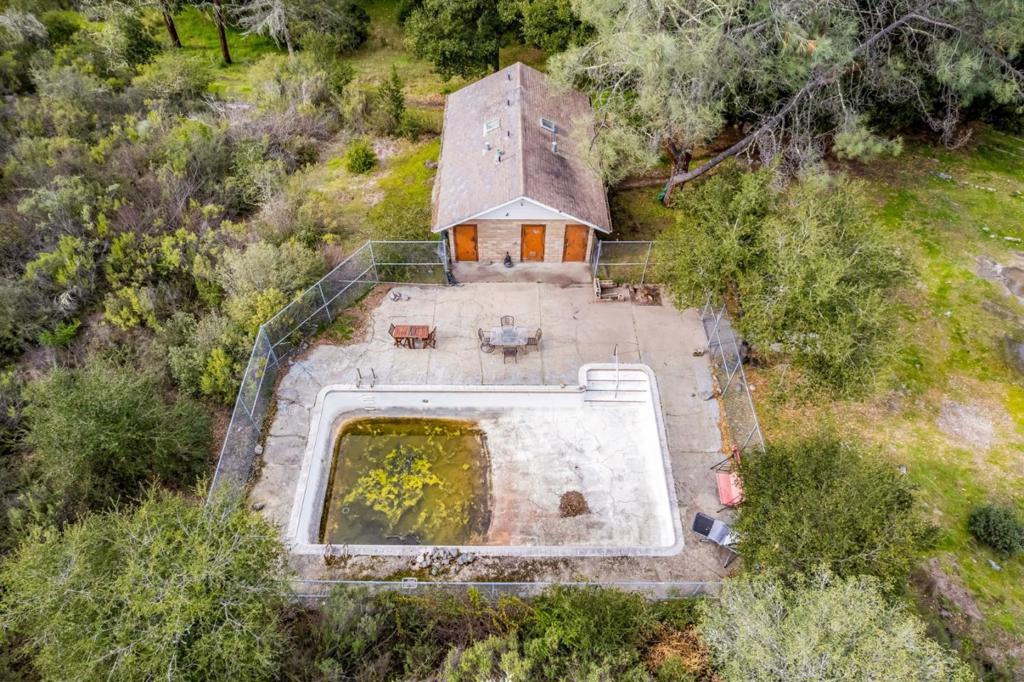 28750 Underwood Road Property Photo 44