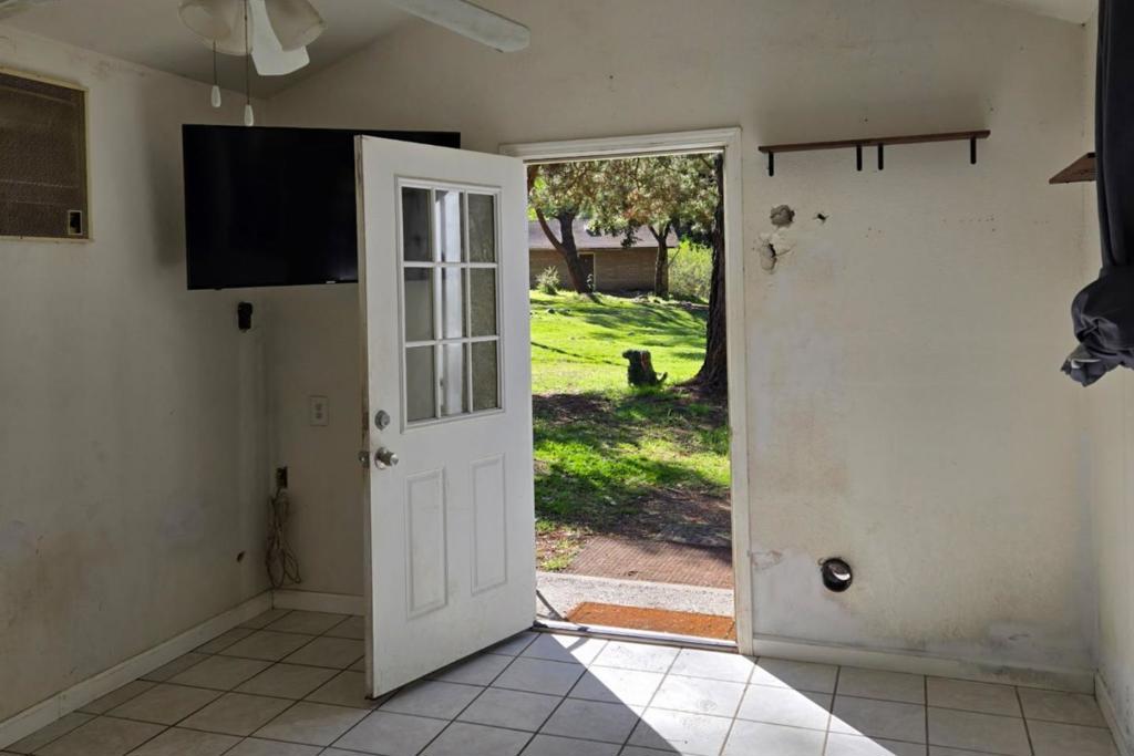 28750 Underwood Road Property Photo 68