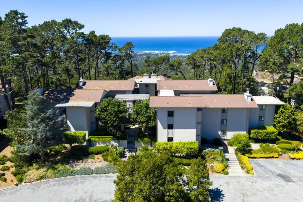 4 Ocean Pines Lane Property Photo 2