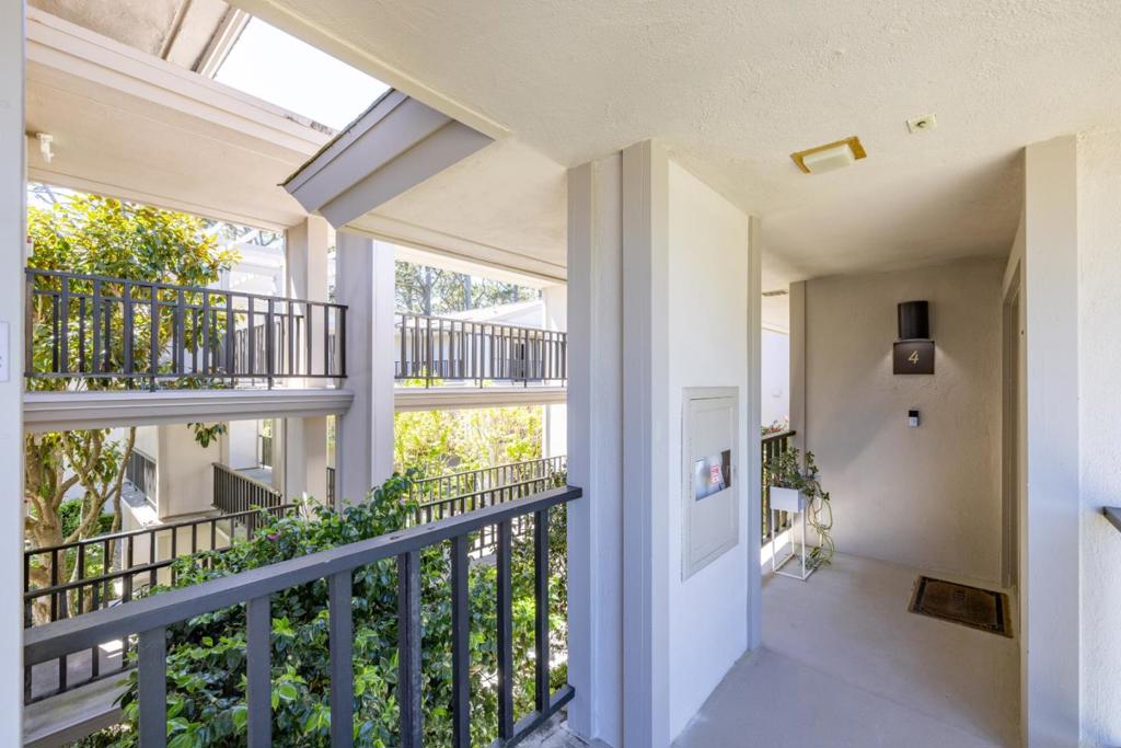 4 Ocean Pines Lane Property Photo 4