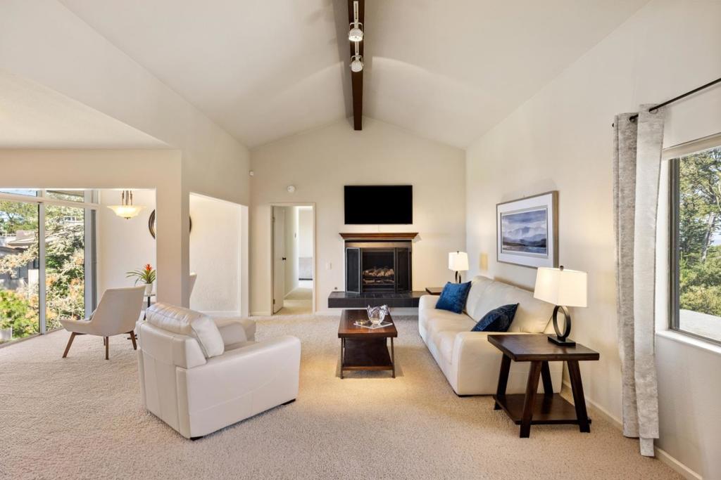 4 Ocean Pines Lane Property Photo 6