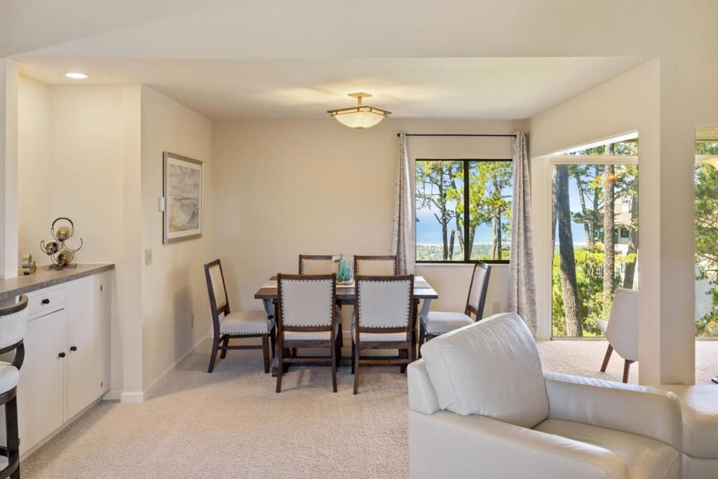 4 Ocean Pines Lane Property Photo 9