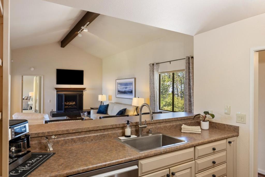 4 Ocean Pines Lane Property Photo 13