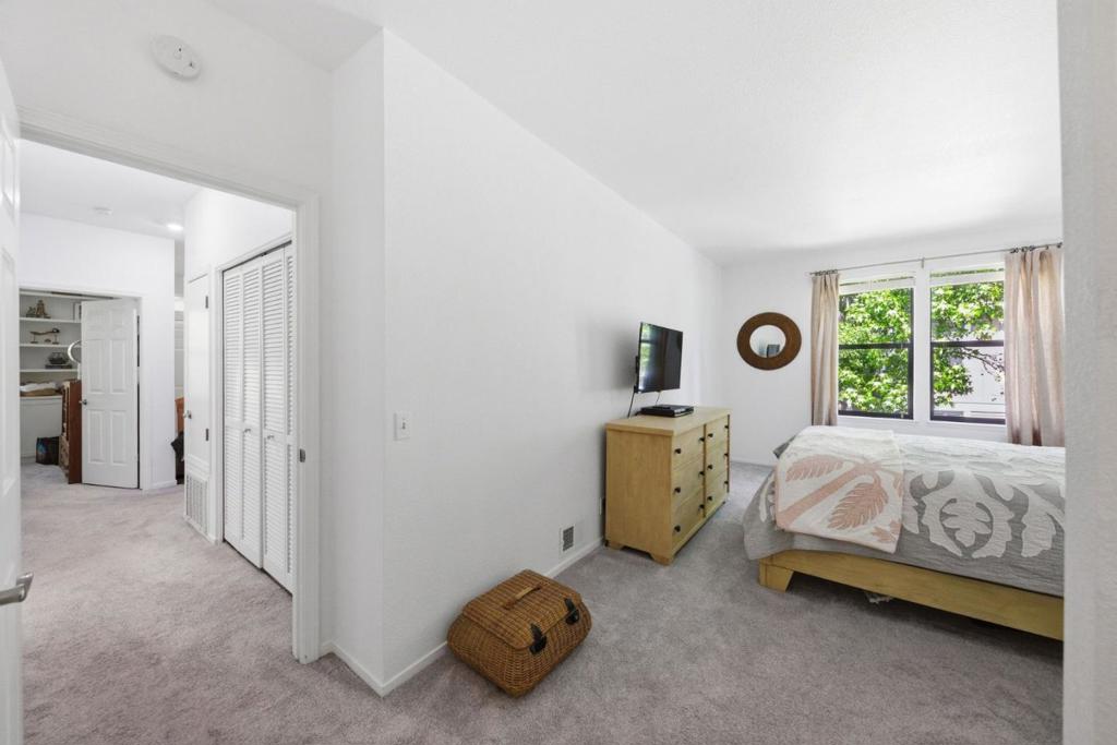 665 Cherry Avenue Property Photo 25