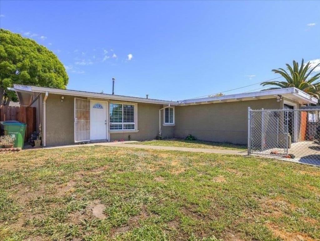 27894 Biscayne Avenue Property Photo 2