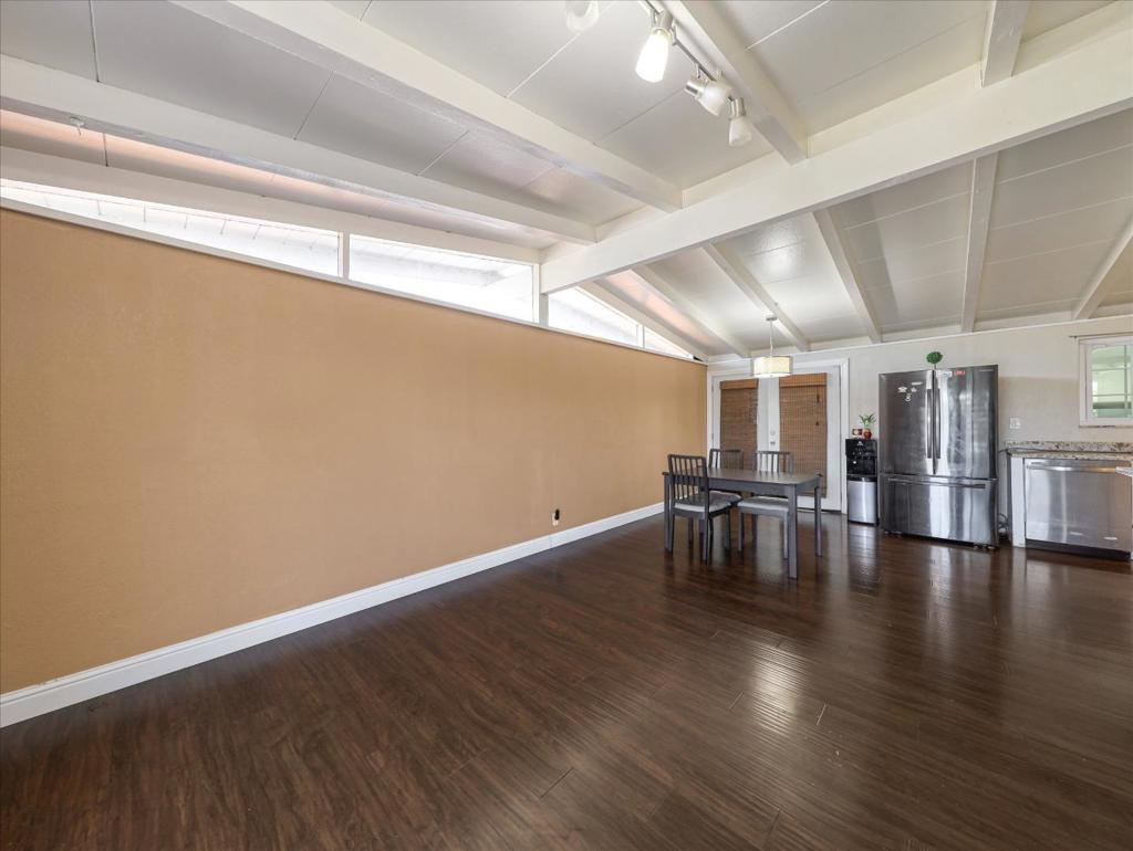 27894 Biscayne Avenue Property Photo 4