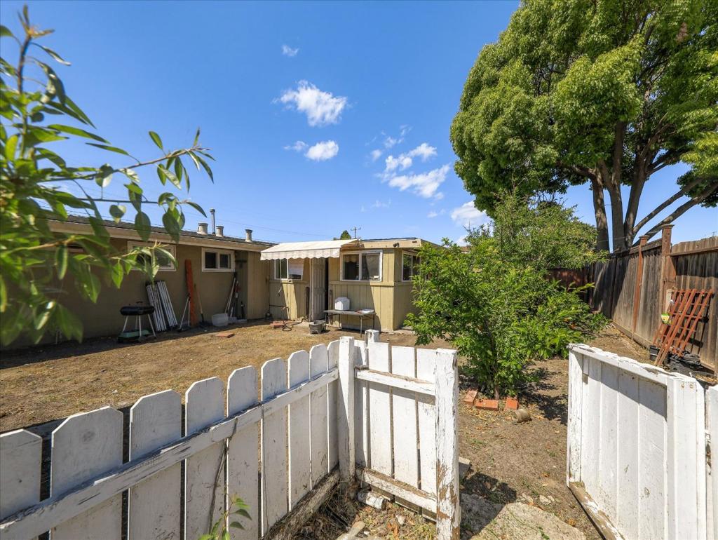 27894 Biscayne Avenue Property Photo 22