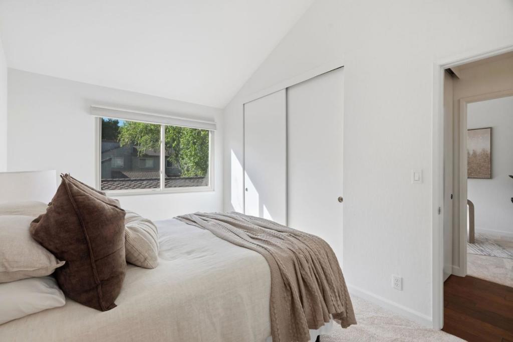 104 Cherry Hill Court Property Photo 27