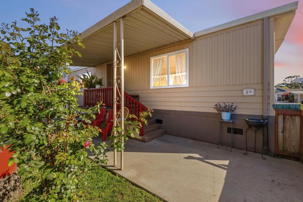 20 Russell Road 59 Property Photo 34