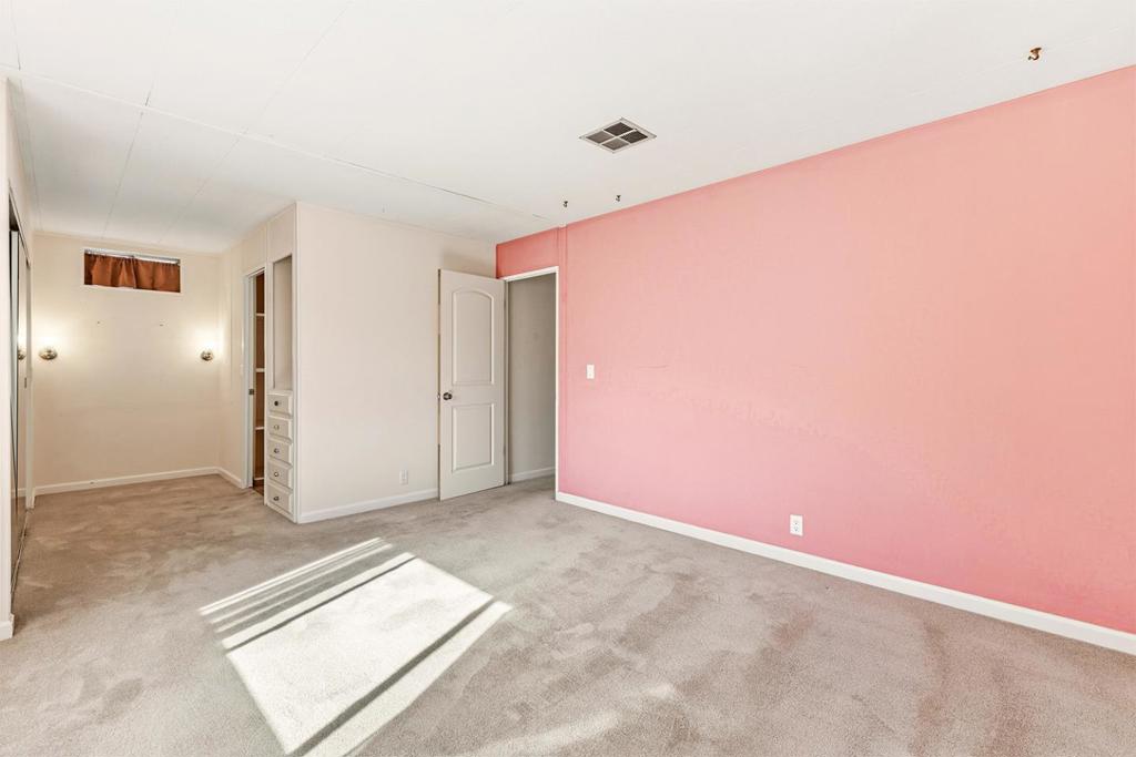 150 Kern 110 Property Photo 11