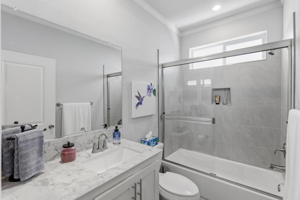 1111 Morse Avenue 227 Property Photo 23