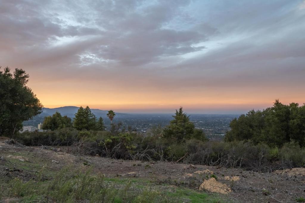 16363 Aztec Ridge Drive Property Photo 2