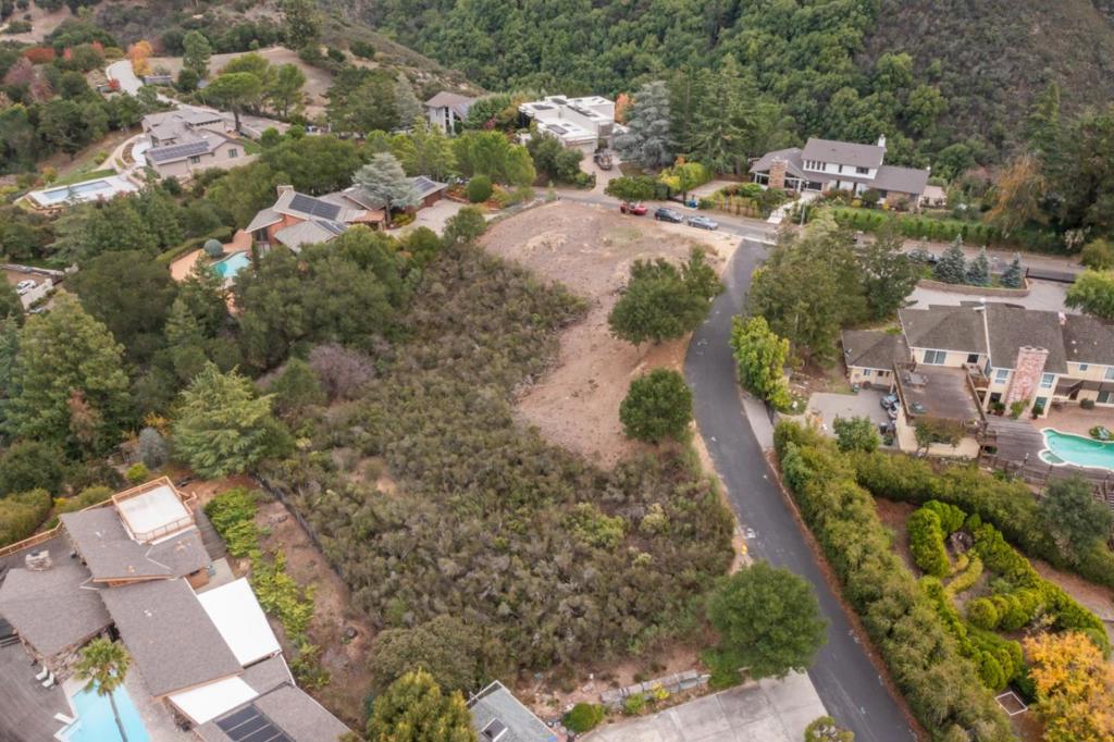 16363 Aztec Ridge Drive Property Photo 5