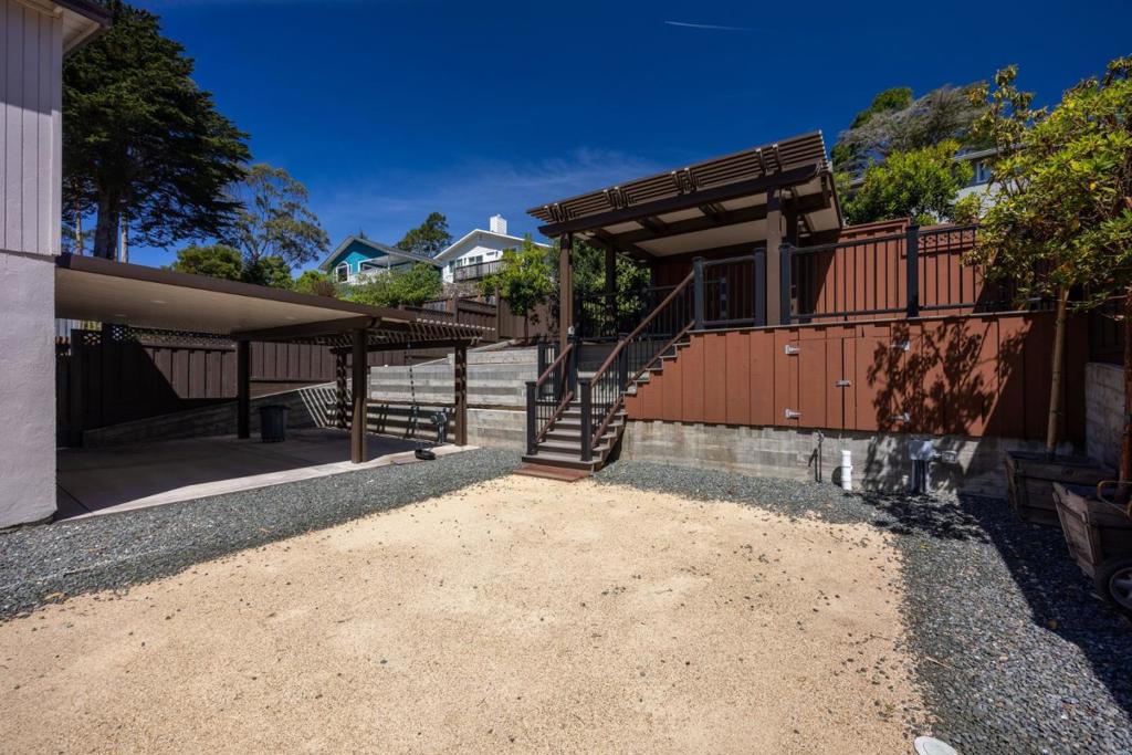 523 The Alameda Property Photo 19