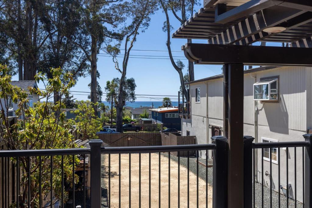 523 The Alameda Property Photo 21