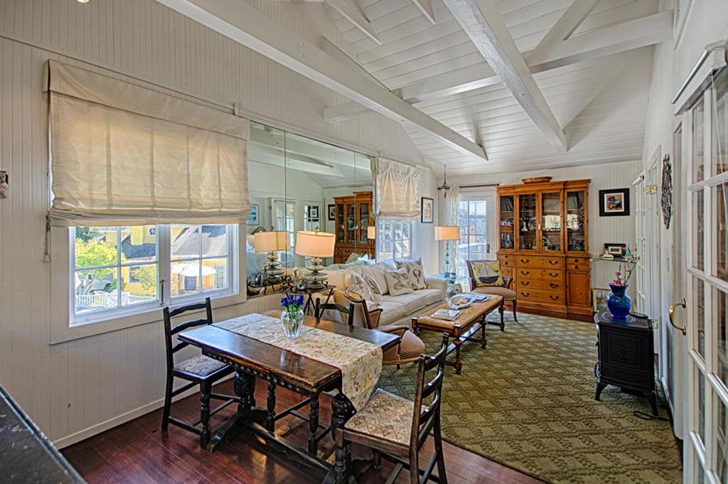 429 Capitola Avenue Property Photo 11