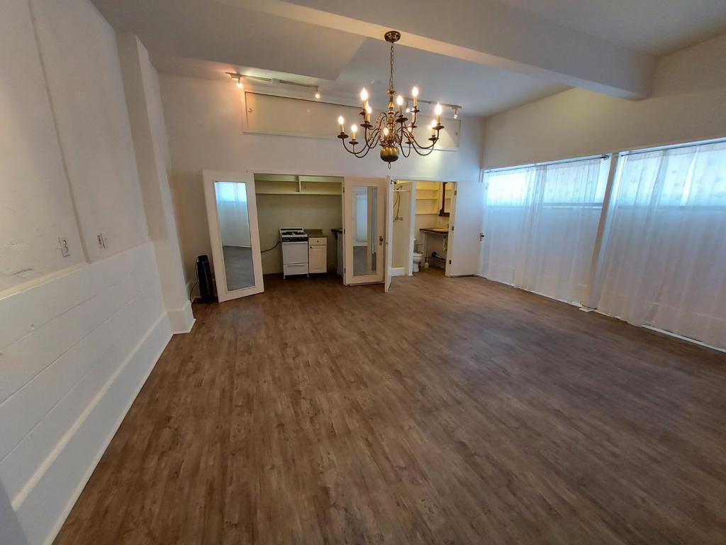 429 Capitola Avenue Property Photo 24