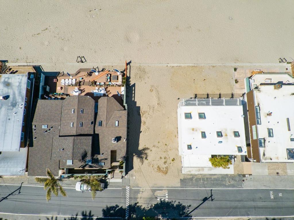 535 Beach Drive Property Photo 10