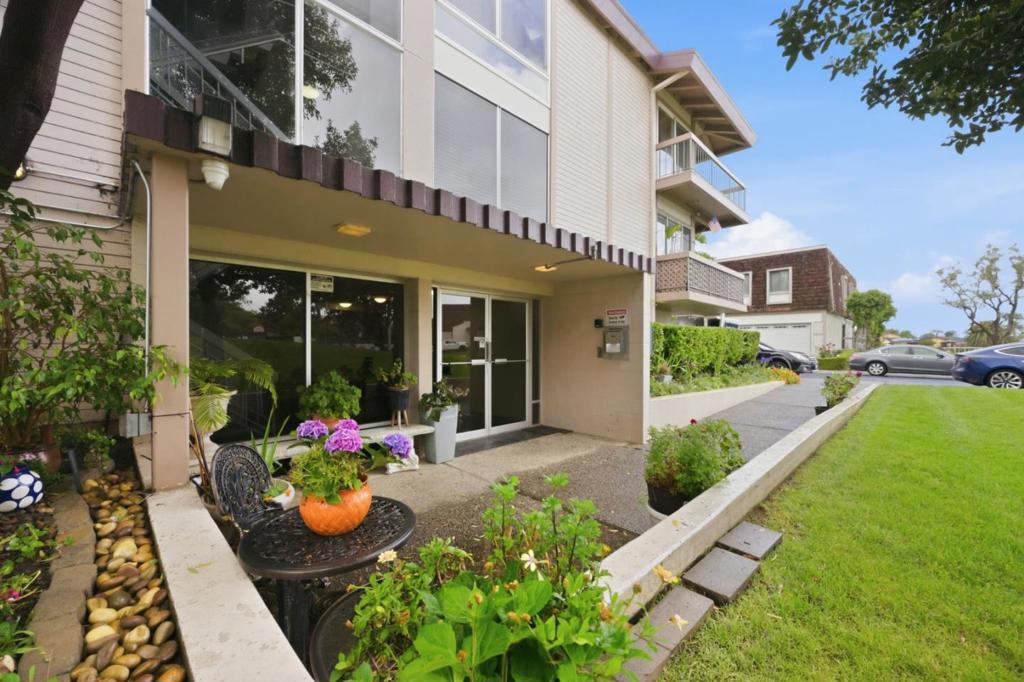 707 Fathom Drive 108 Property Photo 1