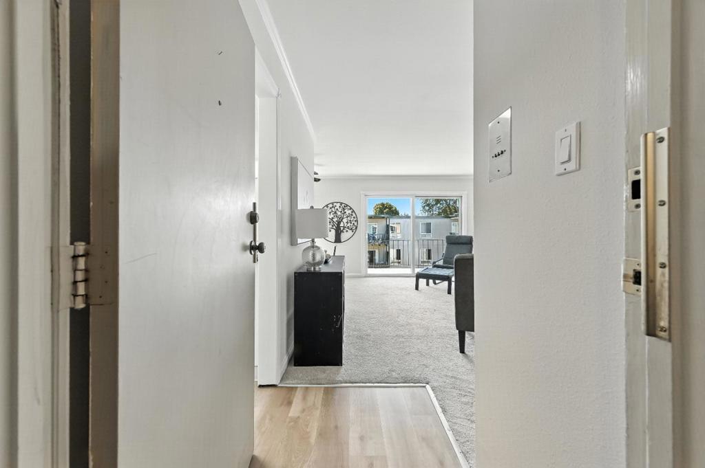 932 Peninsula Avenue 406 Property Photo 21