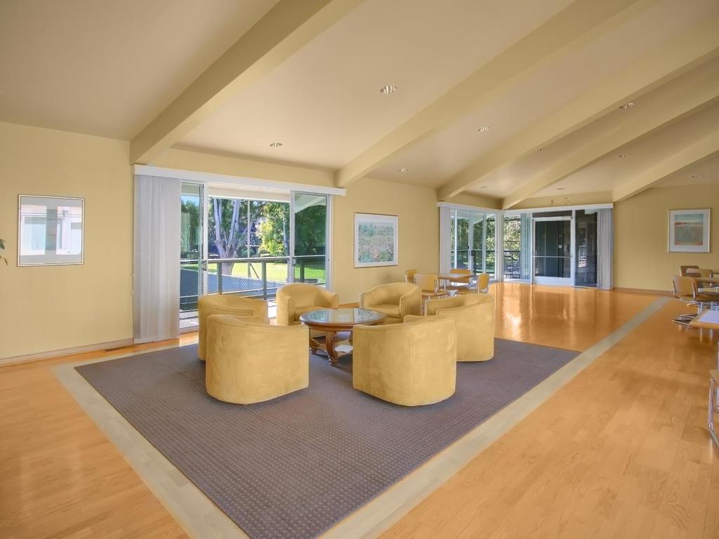 932 Peninsula Avenue 406 Property Photo 24