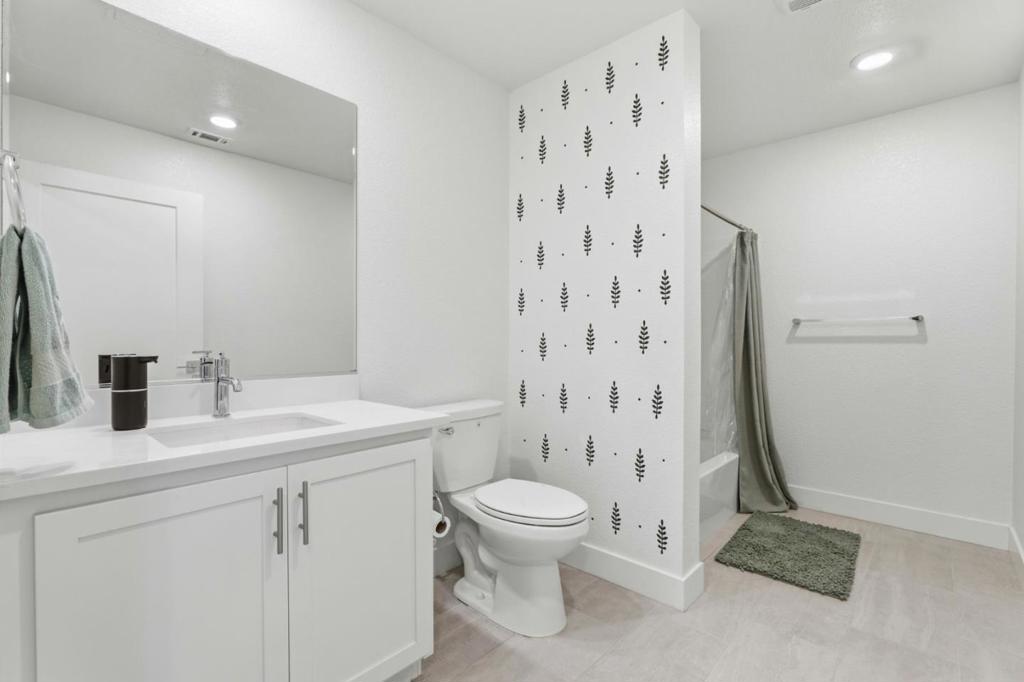 3873 Quantum Drive 303 Property Photo 22