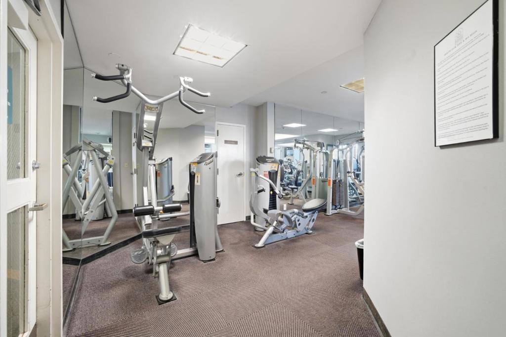 1 Daniel Burnham Court 307 Property Photo 17