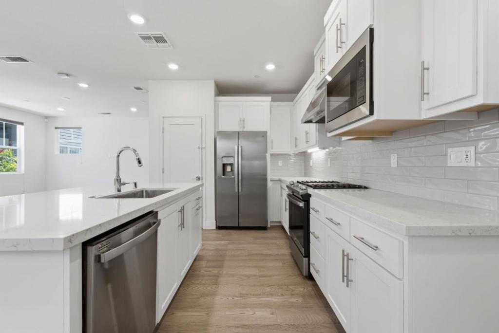 37906 Seafarer Road Property Photo 15
