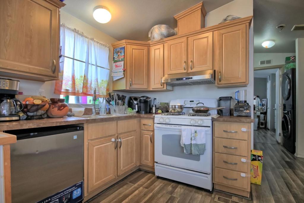 13532 Agua Dulce 182 Property Photo 4