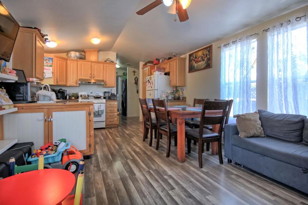 13532 Agua Dulce 182 Property Photo 5